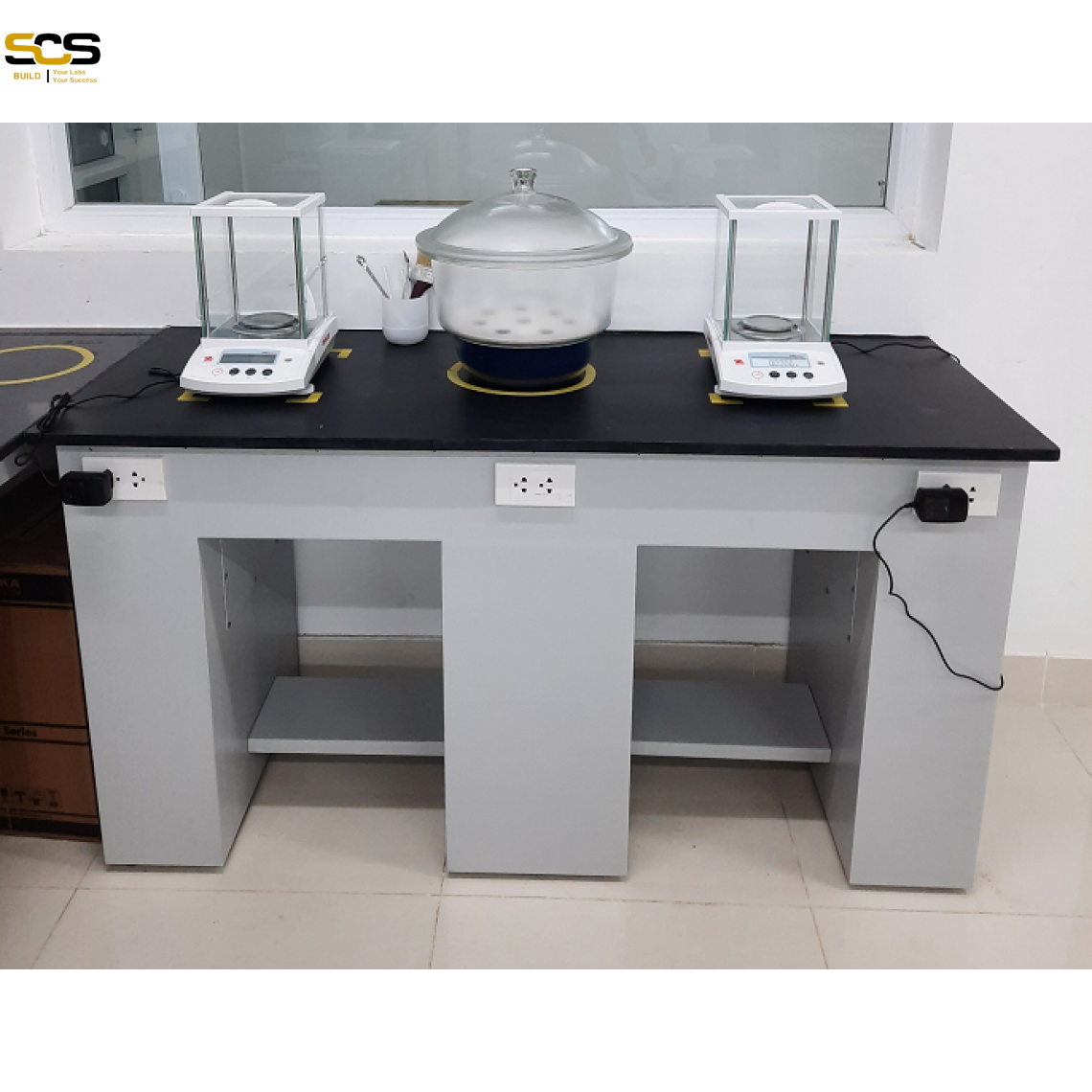 Bàn cân chuyên dụng cho phòng thí nghiệm 
