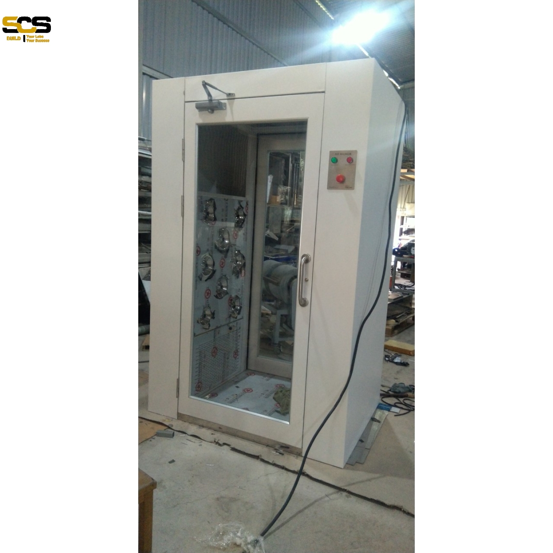 Air shower bên trong bằng inox cho 1-2 