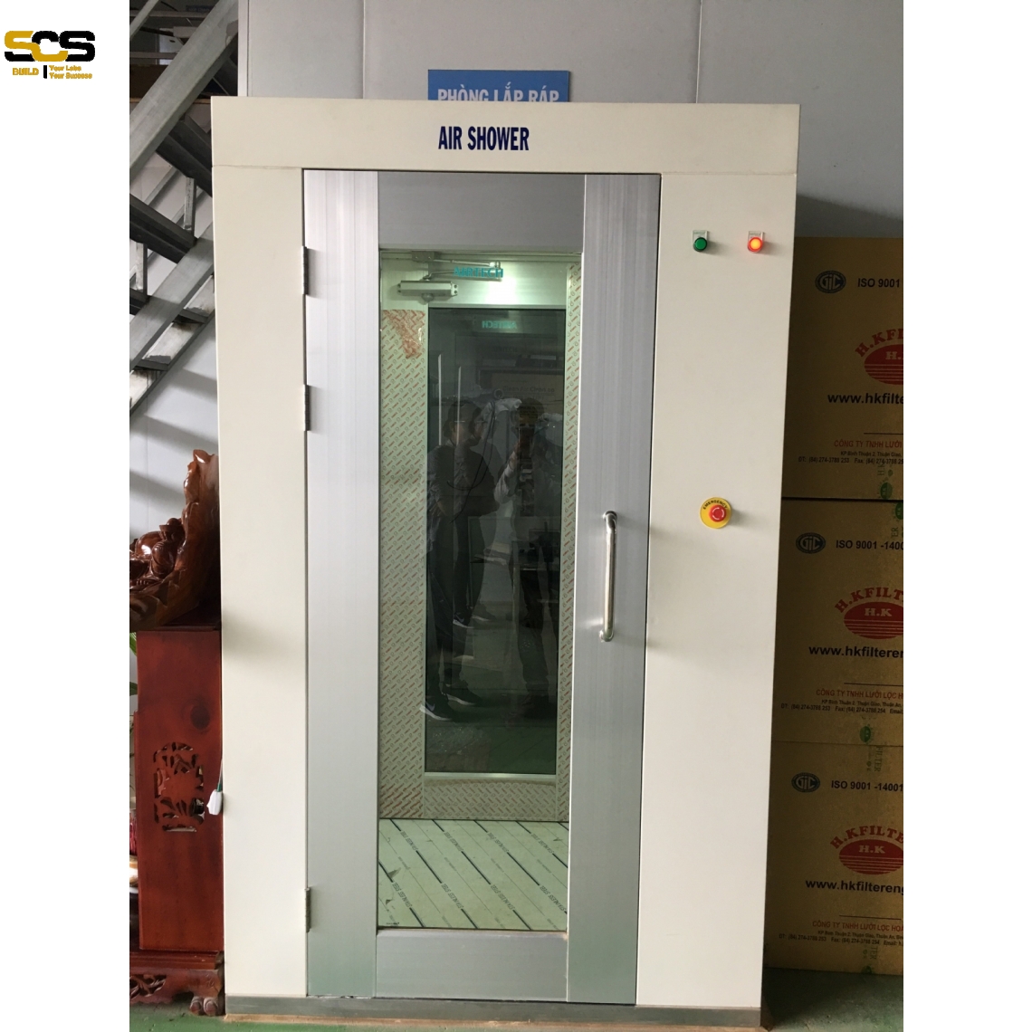 Air shower bên trong bằng inox cho 1-2 