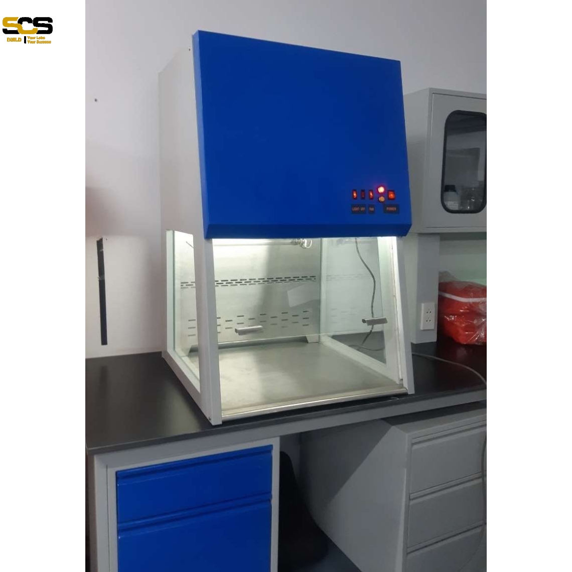 Tủ thao tác PCR kích thước 900 mm