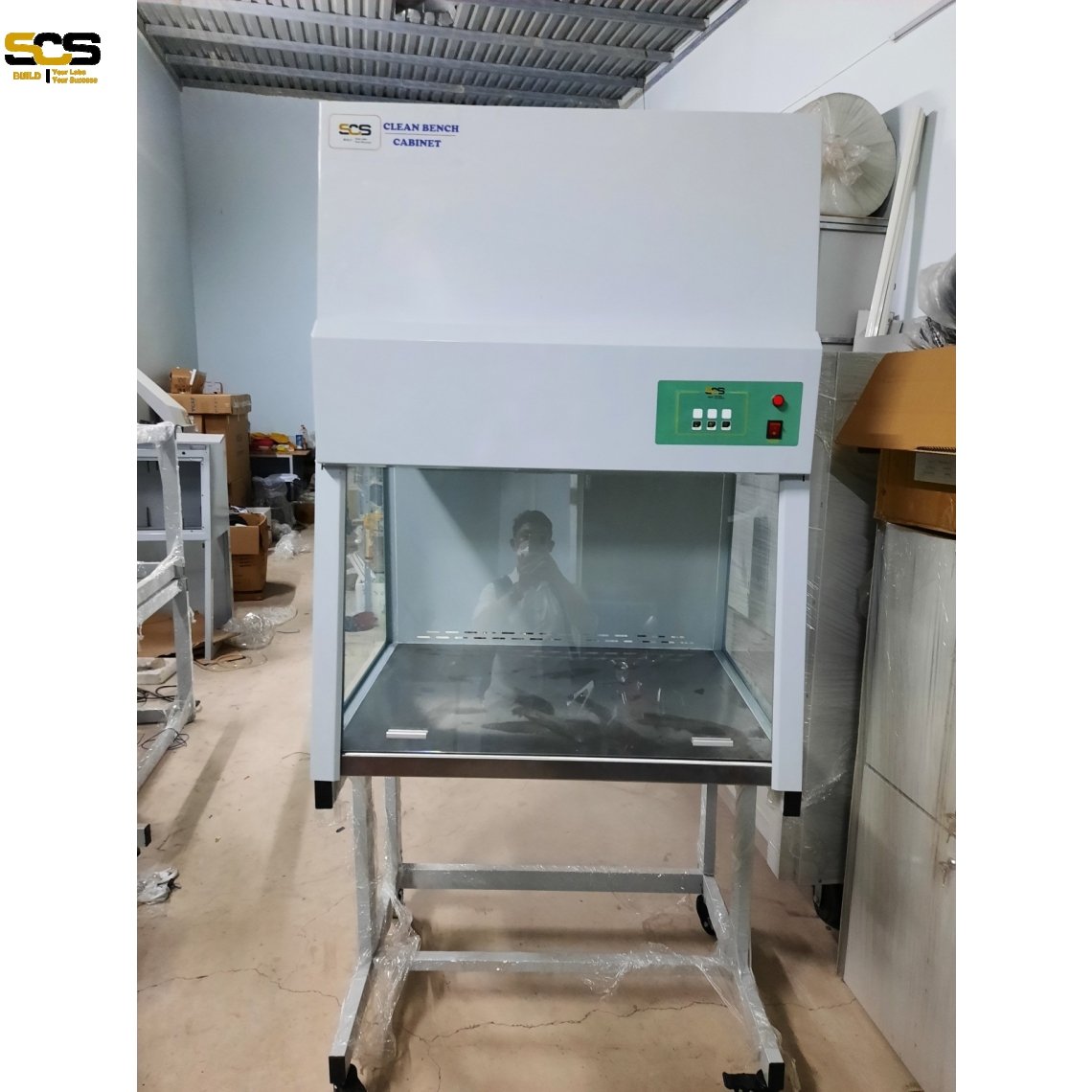 Tủ cấy vi sinh dòng khí thổi đứng cửa trượt kích thước 900mm